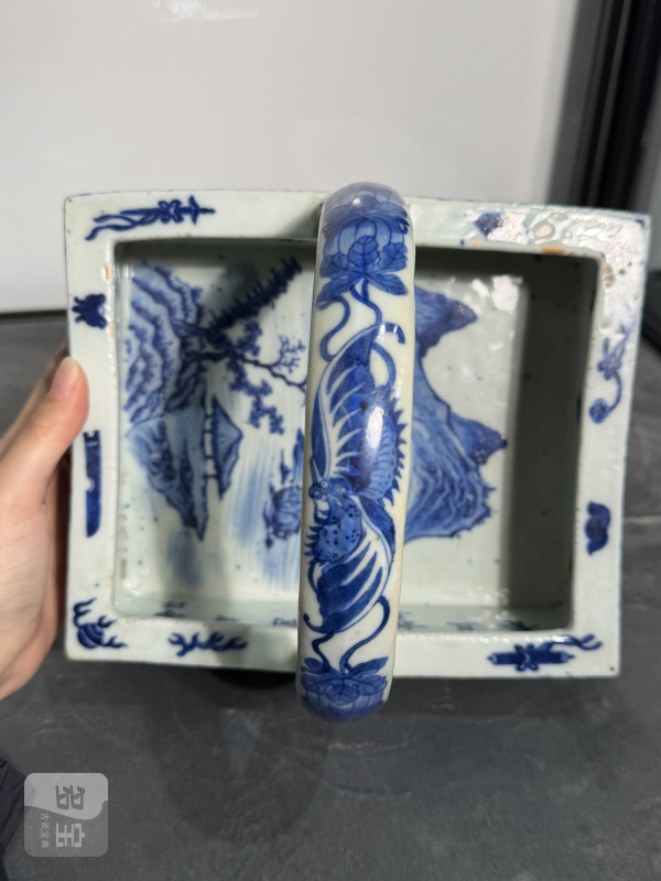 清嘉庆青花瑞兽花卉诗文提梁方洗 - 图13